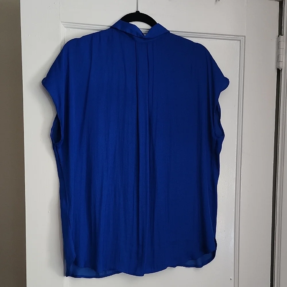 Nine West Royal Blue Button-Down Short Sleeved Shirt - Picture 7 of 9